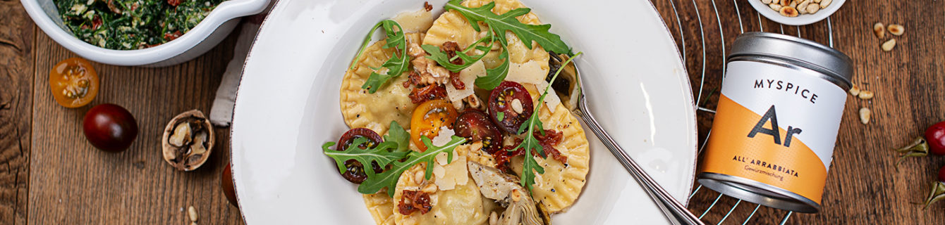 Ravioli mit Spinat & getrocknete Tomaten